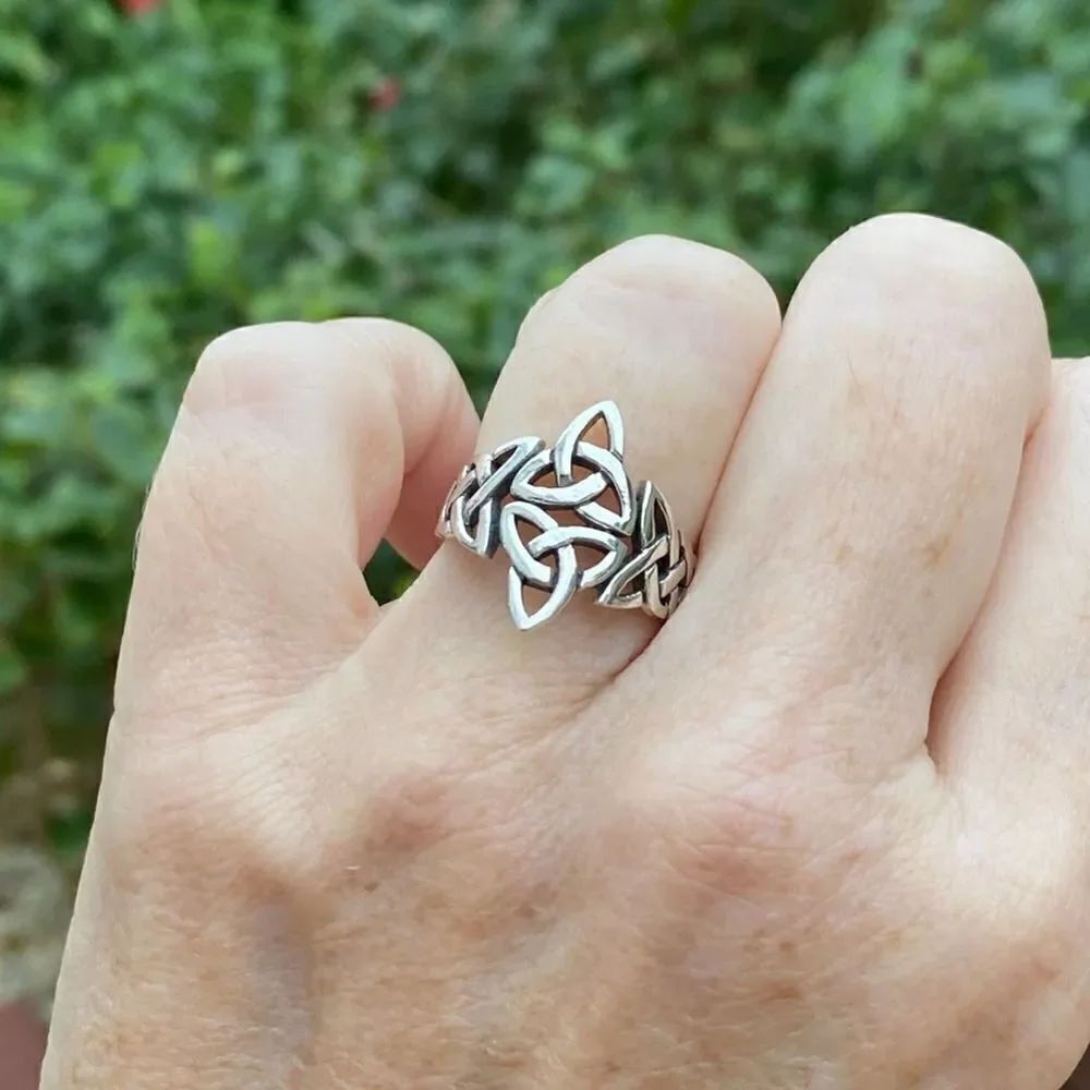 Sterling Silver Celtic Triquetras Ring